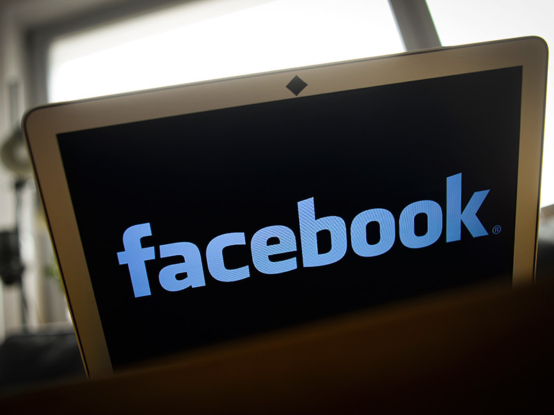 В США инвесторы подали в суд на Facebook из-за скандала вокруг Cambridge Analytica
