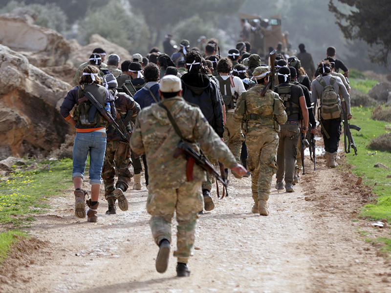 Курдские военизированные формирования, составляющие костяк "Сил демократической Сирии" (СДС), поддерживаемых американскими властями, останутся в долине реки Евфрат