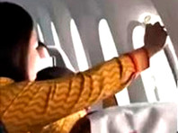 В самолете Air India из-за турбулентности выпал иллюминатор (ВИДЕО)