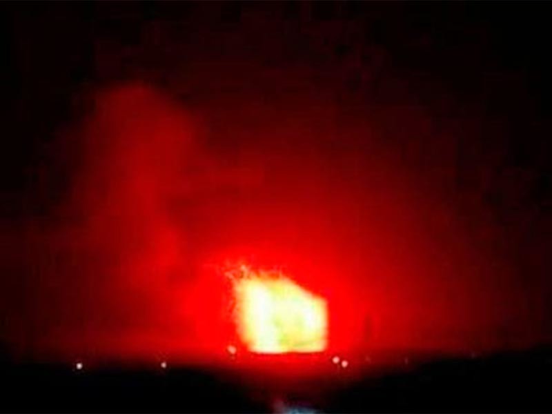 Мощный ракетный удар нанесен по базам в Сирии, десятки погибших