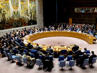 Франция, США и Великобритания передали странам - членам Совета Безопасности ООН свой проект резолюции по Сирии, осуждающий применение в ней химического оружия и требующий создания независимого механизма расследования

