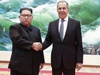 Глава МИД РФ Сергей Лавров, который прибыл в Пхеньян для переговоров с руководством КНДР, встретился с лидером республики Ким Чен Ыном
