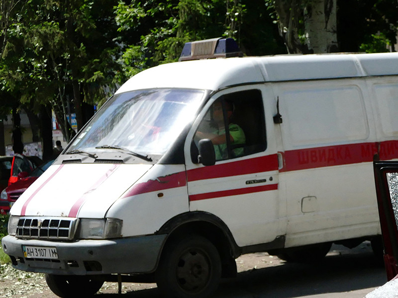 В городе Дебальцево, расположенном на территории самопровозглашенной Донецкой народной республики (ДНР), взорвался рейсовый автобус. В результате инцидента один человек погиб, еще двое пострадали