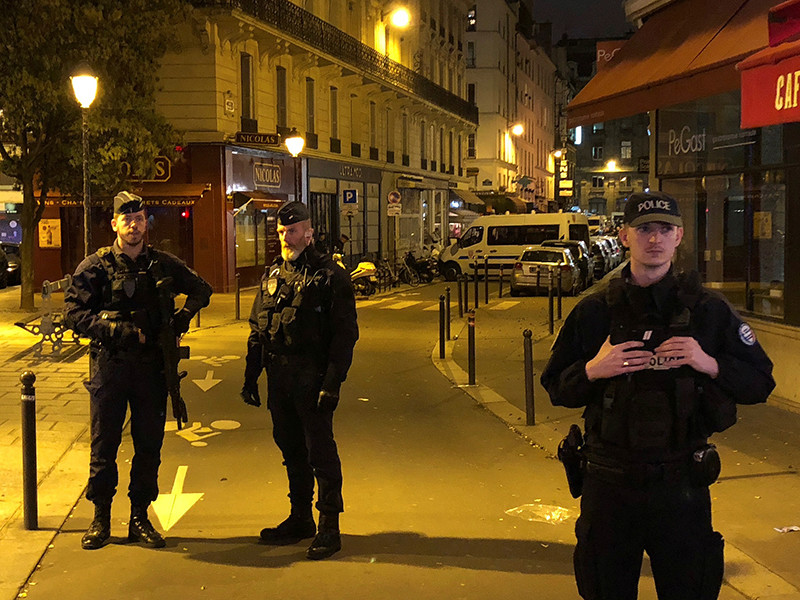 Двое пострадавших после резни в центре Парижа находятся в критическом состоянии
