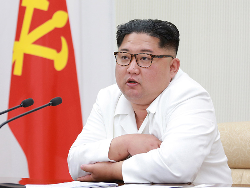 Северокорейский лидер Ким Чен Ын опасается, что на него может быть совершено покушение во время поездки в Сингапур, где 12 июня должна пройти его встреча с президентом США Дональдом Трампом