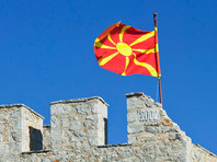 Спор о названии Македонии продолжался между странами 27 лет. Он мешал приему Македонии в НАТО и Евросоюз. Греция требовала изменить название соседней республики, чтобы ее не путали с одноименной греческой областью