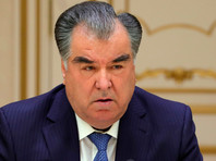 Президент Таджикистана Эмомали Рахмон отчитал чиновников за то, что они сгоняют детей на торжественные церемонии встреч с ним