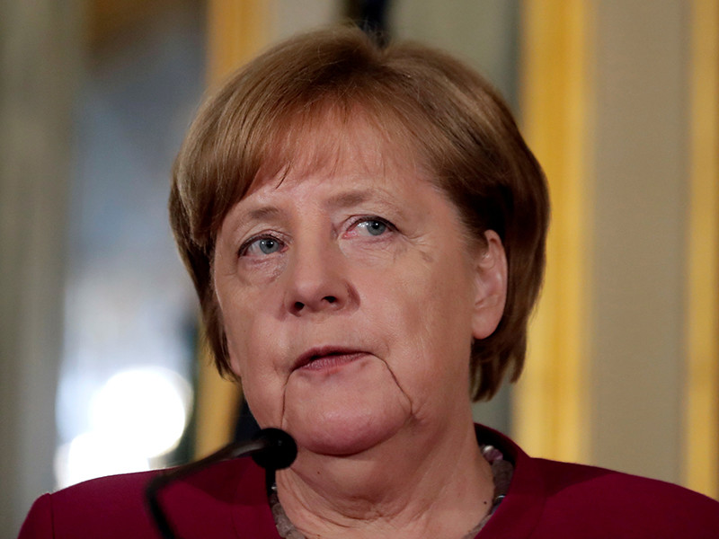 Канцлер ФРГ Ангела Меркель заявила, что поддерживает идею проведения саммита на высшем уровне между Россией и США
