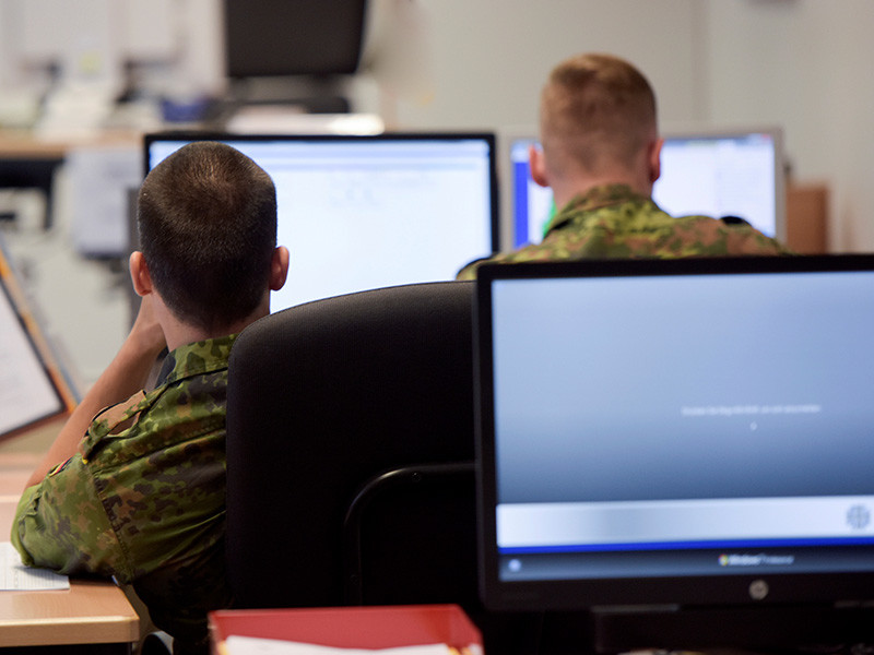 Пентагон предоставил киберкомандованию США возможность применять более жесткий подход в том, что касается защиты от хакерских атак и вторжений в компьютерные сети других государств