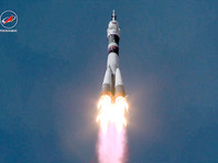 С Байконура стартовала ракета "Союз-ФГ" с пилотируемым кораблем "Союз МС-09": космонавты станцевали на борту