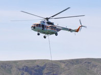 В 6:58 часов утра (около 4 часов утра по московскому времени) спасатели вылетели из Казахстана в Киргизию на вертолете "Казавиаспаса" в район ледника Скрябина