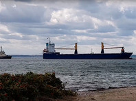 130-метровое грузовое судно (балкер) BBC Lagos с 5 тыс. тонн пшеницы на борту село на мель 31 июля недалеко от порта Хельсингборг в проливе Эресунн