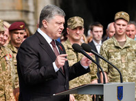 В Киеве анонсировали замену воинского приветствия на "Слава Украине"