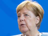 Daily Express: Ангела Меркель отказалась жать руку Терезе Мэй на саммите ЕС в Зальцбурге