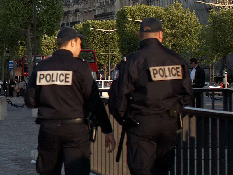 Семь человек пострадали в ходе нападения с ножом на прохожих в Париже