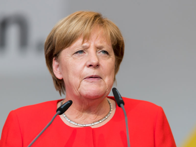 Ангела Меркель решила отказаться от поста председателя Христианско-демократического союза (ХДС), но планирует остаться федеральным канцлером до конца срока