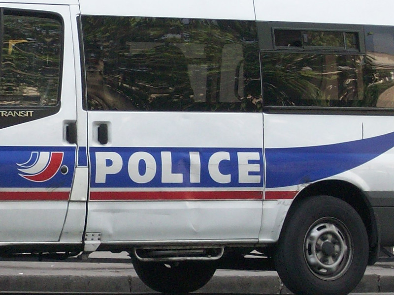 На французском острове Реюньон в столкновениях с "желтыми жилетами" пострадали 30 жандармов и полицейских
