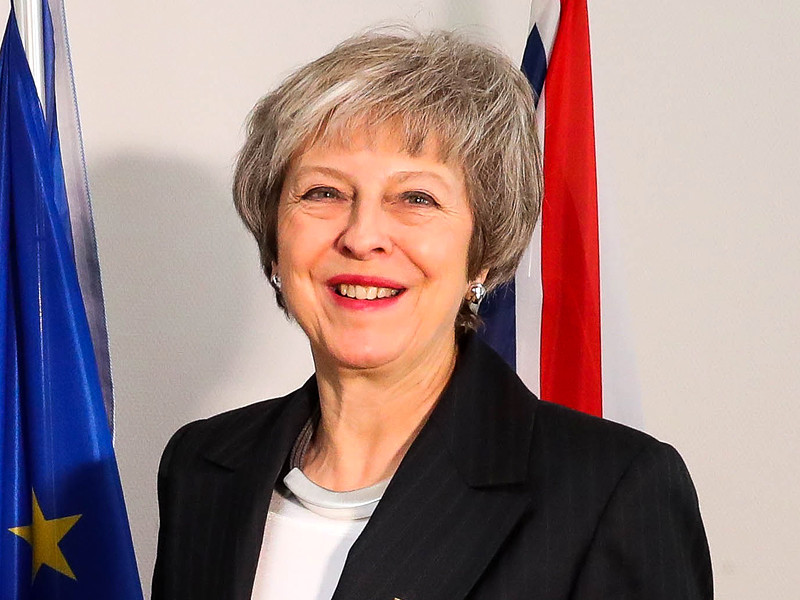 Премьер-министр Великобритании Тереза Мэй заявила, что не намерена возглавлять Консервативную партию на следующих всеобщих выборах, намеченных на 2022 год