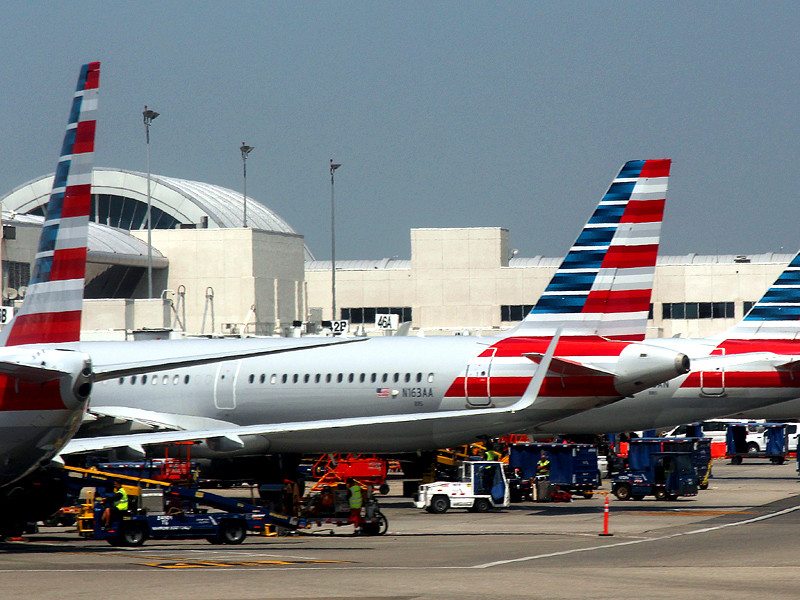 Американские авиакомпании предупредили о длинных очередях и рисках для пассажиров из-за 35-дневного шатдауна