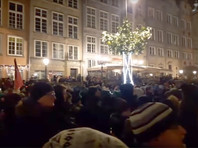 После убийства мэра Гданьска тысячи поляков вышли на траурные митинги по всей стране (ФОТО, ВИДЕО)