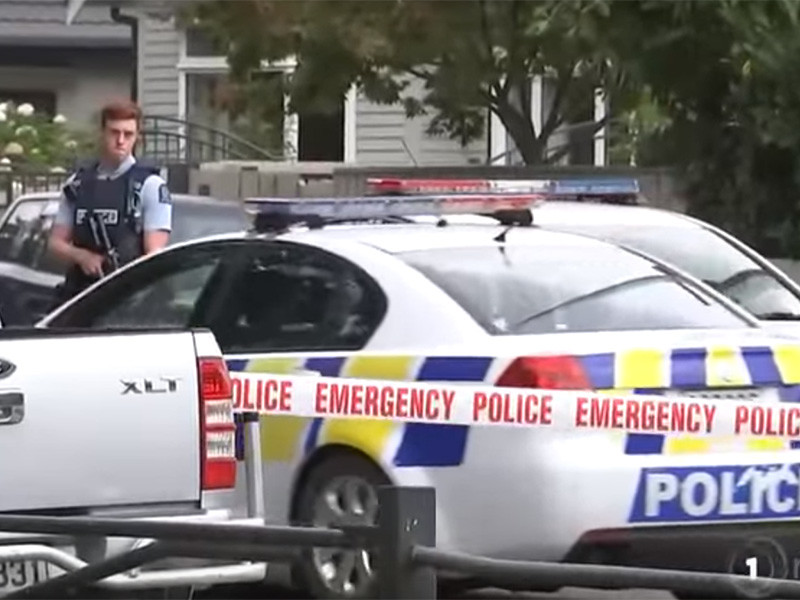 Обвиняемый в стрельбе в двух мечетях в новозеландском городе Крайстчерче 28-летний Брентон Таррант отказался от услуг адвоката и планирует сам представлять себя в суде. В результате трагедии погибли 50 человек, еще столько же ранены