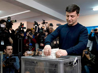 Владимир Зеленский лидирует и вышел во второй тур президентских выборов на Украине