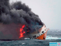 На затонувшем в Атлантике итальянском сухогрузе находились 45 контейнеров с опасными веществами