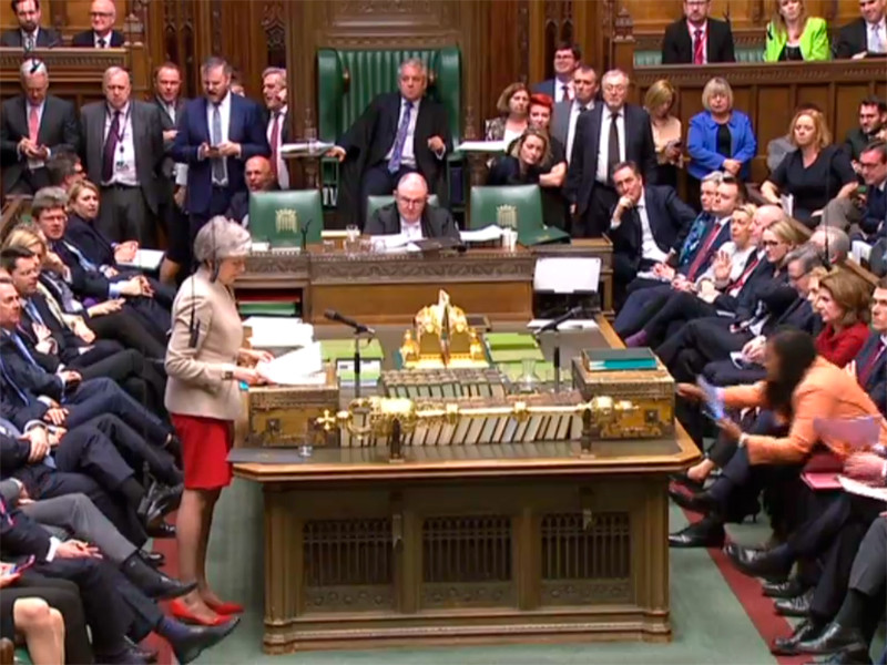 Палата общин британского парламента отвергла в пятницу в третий раз подряд проект соглашения с Евросоюзом об условиях выхода Соединенного Королевства из состава ЕС (Brexit)