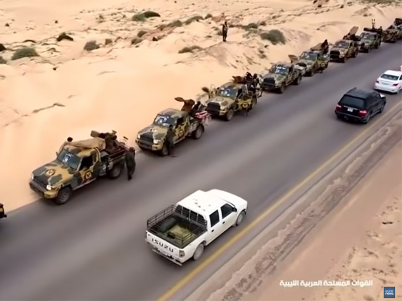Ливийская национальная армия (ЛНА) начала поход на Триполи, ранее объявив о переброске сил в западный регион, на который распространяется власть признанного мировым сообществом и заседающего в Триполи Правительства национального согласия (ПНС) премьера Фаиза Сараджа