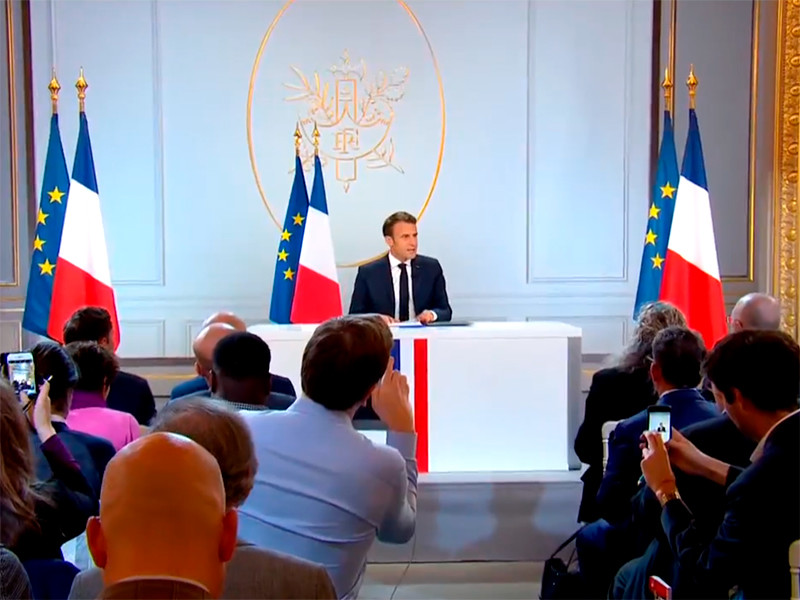 Президент Франции Эмманюэль Макрон высказался за реформу Шенгенской зоны, которая, по его словам, потребовалась из-за того, что Дублинское соглашение о распределении беженцев в странах ЕС больше не работает