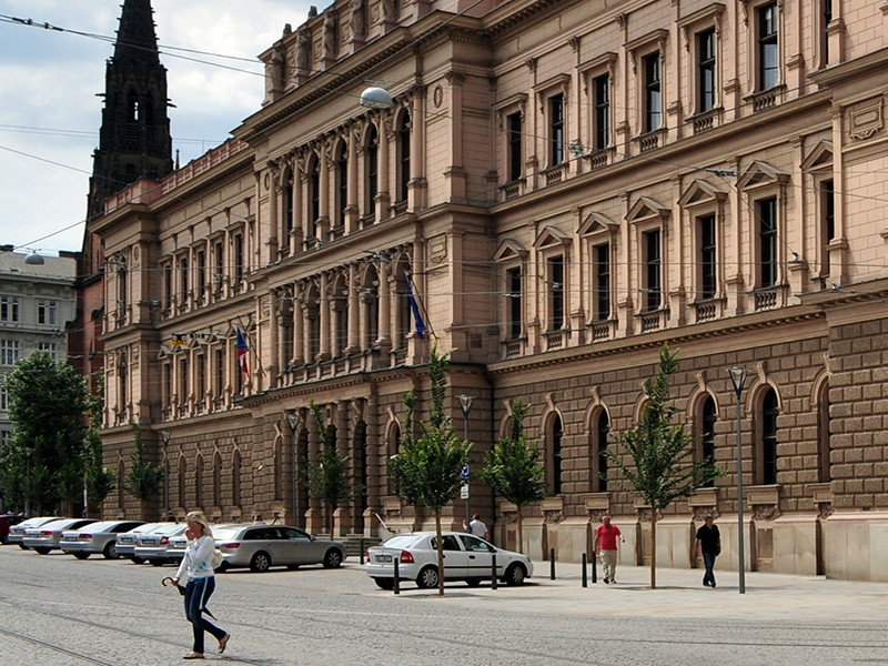Конституционный суд Чехии признал законным право владельца отеля требовать от постояльцев признания Крыма украинским