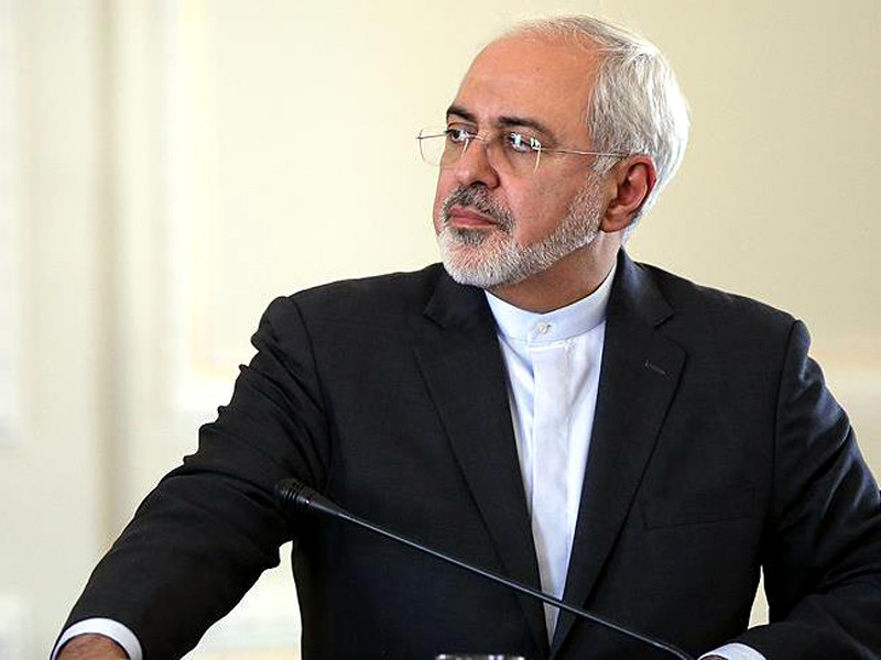 Глава МИД Ирана Джавад Зариф заявил, что никаких задержаний британского танкера не было, а заявления британской стороны направлены на эскалацию напряженности