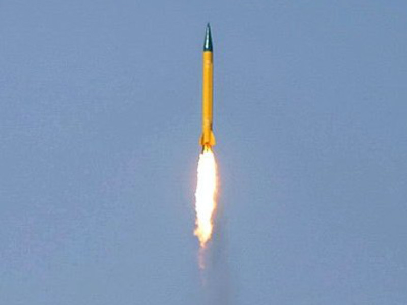 Ракета "Шахаб-3" была запущена в южной части Ирана и пролетела около 960 км в северном направлении