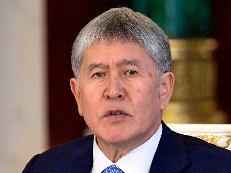 Бывший президент Киргизии Алмазбек Атамбаев заключен под стражу по решению суда до 26 августа