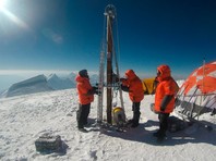В Перу успешно завершилась международная экспедиция с целью бурения льда на горе Уаскаран, организованная Бердовским центром полярных исследований Университета Огайо (США) с участием Института географии Российской академии наук при поддержке Национального научного фонда США (NSF)