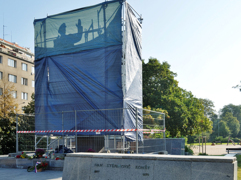 Совет района Прага-6 принял решение о переносе памятника маршалу Коневу