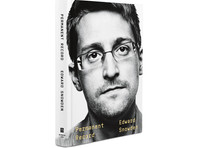 Как говорится в распространенном во вторник заявлении пресс-службы американского Минюста, опубликованные Сноуденом мемуары Permanent Record ("Личное дело") нарушают договоренности о неразглашении, которые он подписывал, работая в американских спецслужбах