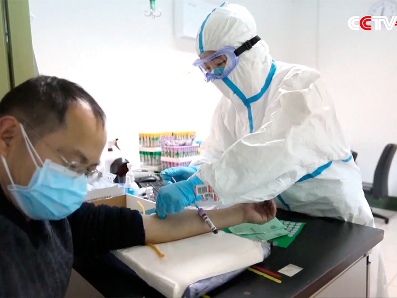 В Китае возросло до 41 человека общее число жертв пневмонии, вызванной новым коронавирусом 2019-nCoV