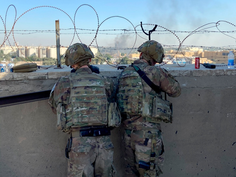 Американские солдаты на базе в Багдаде, 31 декабря 2019 года