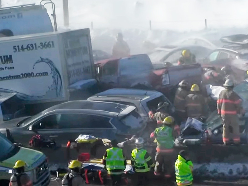 В канадской провинции Квебек произошло массовое ДТП. Около 200 автомобилей столкнулись на скоростном шоссе в районе населенного пункта Ла-Прери - юго-западного пригорода Монреаля