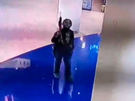 В Таиланде солдат одной из частей сухопутных войск расстрелял не менее 17 человек в торговом центре и взял в заложники еще 16    