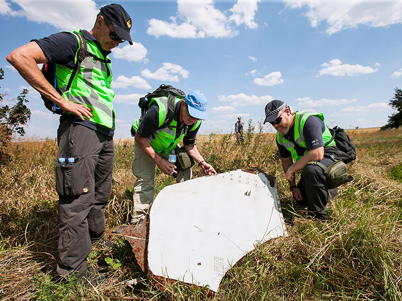 Независимые журналисты заявили, что в районе крушения MH17 не было ни одного комплекса "Бук"
