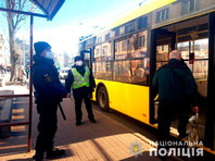 В Киеве вводится проезд в общественном транспорте только по спецпропускам