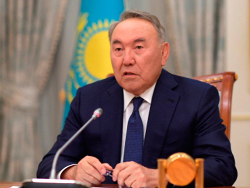 Назарбаев призвал сограждан "внести посильный вклад" в финансирование мер против коронавируса