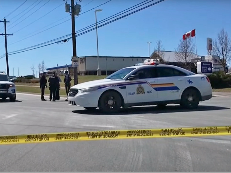 Одна из самых кровавых атак в истории Канады: стрелок в форме полицейского убил 17 человек по неизвестным мотивам 