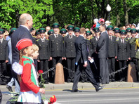 4 мая президент Белоруссии Александр Лукашенко в ходе онлайн-переговоров с президентом Молдовы Игорем Додоном заявил, что считает невозможной отмену мероприятий, приуроченных ко Дню Победы