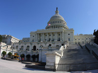 За законопроект выступили 25 сенаторов, против - двое. Теперь бюджет будет рассматриваться всем составом верхней палаты американского конгресса