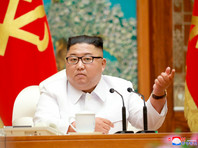 На заседании председательствовал лидер КНДР Ким Чен Ын

