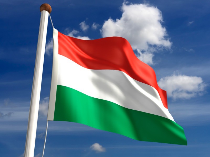 Венгрия причислила Россию к "желтой" зоне и готова первой из стран ЕС пускать к себе россиян