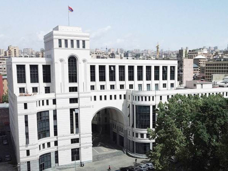 МИД Армении обвинил Баку в организации нападений на армян в зарубежных странах
